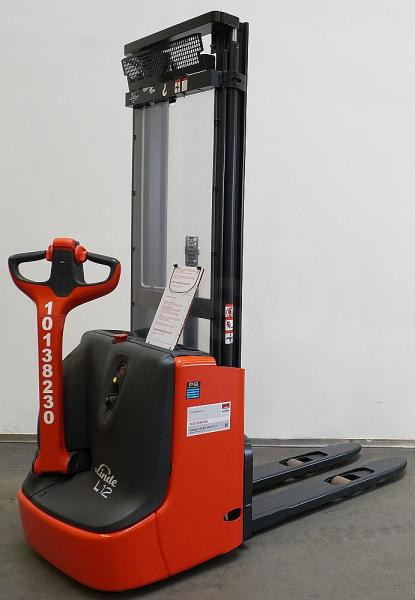 Linde L 12 1172-01 - Μηχάνημα στοίβαξης: φωτογραφία 2 Linde L 12 1172-01 - Μηχάνημα στοίβαξης: φωτογραφία 2