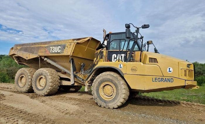 CAT 730C2 - Μπουλντόζα: φωτογραφία 1 CAT 730C2 - Μπουλντόζα: φωτογραφία 1