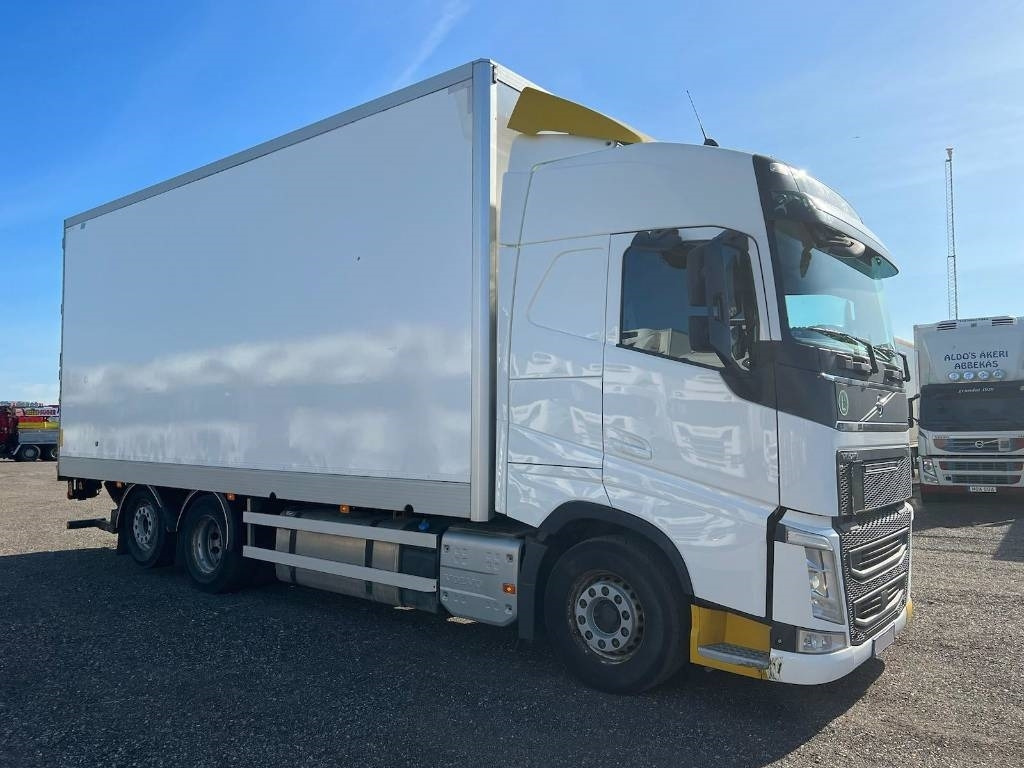 Volvo FH500 6*2 serie 2032 - Φορτηγό κόφα: φωτογραφία 2 Volvo FH500 6*2 serie 2032 - Φορτηγό κόφα: φωτογραφία 2