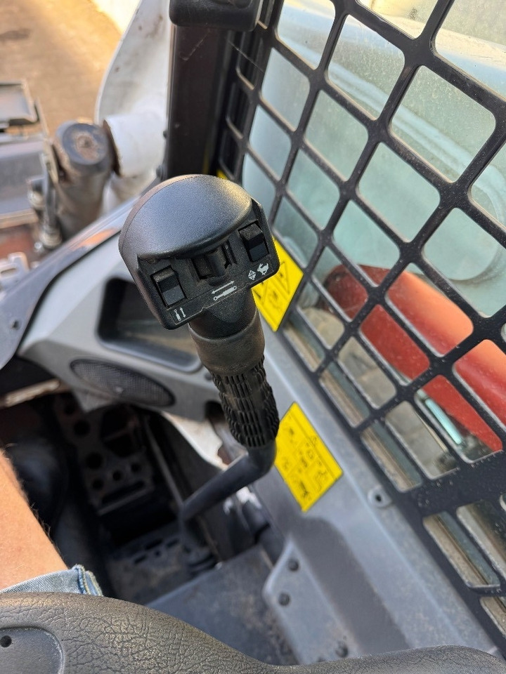 Bobcat S630 - Φορτωτής πλάγιας ολίσθησης: φωτογραφία 5 Bobcat S630 - Φορτωτής πλάγιας ολίσθησης: φωτογραφία 5