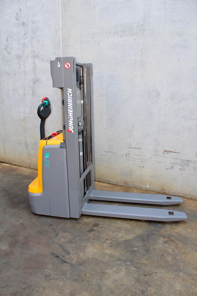 Jungheinrich EJC 110 250 ZZ LI-ion - Μηχάνημα στοίβαξης: φωτογραφία 4 Jungheinrich EJC 110 250 ZZ LI-ion - Μηχάνημα στοίβαξης: φωτογραφία 4
