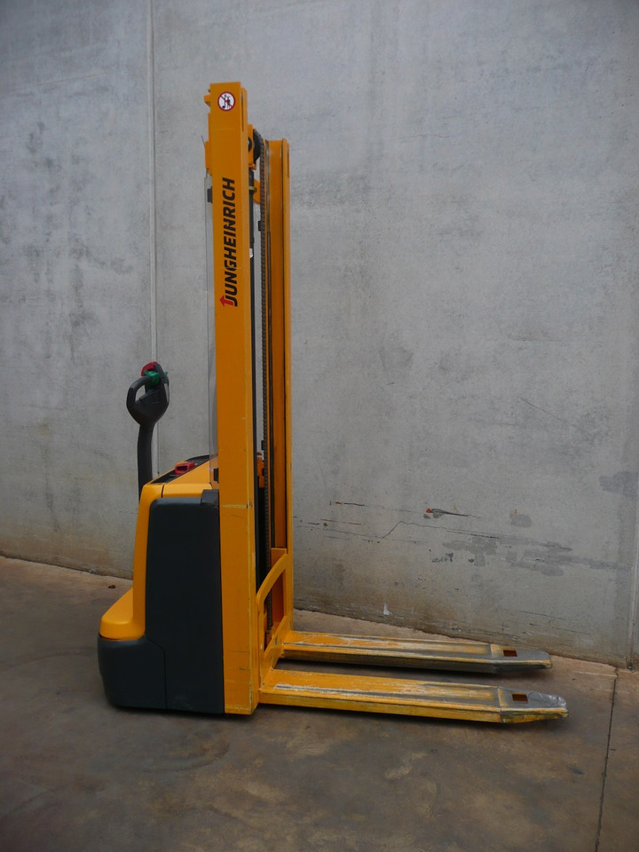 Jungheinrich EJC 110 360 ZT - Μηχάνημα στοίβαξης: φωτογραφία 4 Jungheinrich EJC 110 360 ZT - Μηχάνημα στοίβαξης: φωτογραφία 4