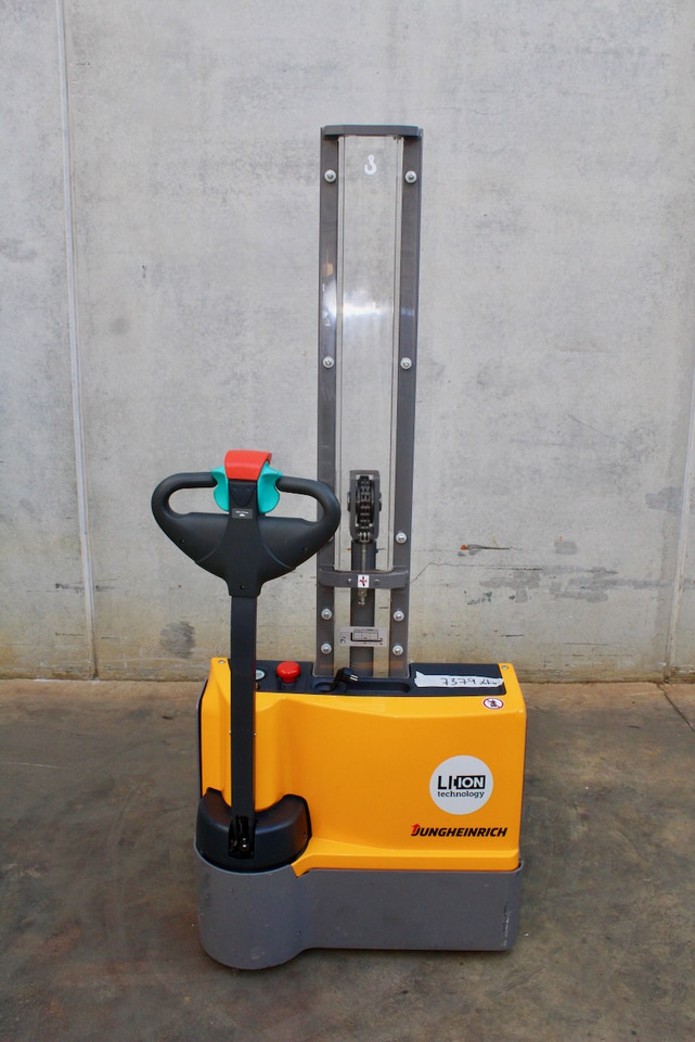 Jungheinrich EJC M10 154 E LI-ION - Μηχάνημα στοίβαξης: φωτογραφία 5 Jungheinrich EJC M10 154 E LI-ION - Μηχάνημα στοίβαξης: φωτογραφία 5