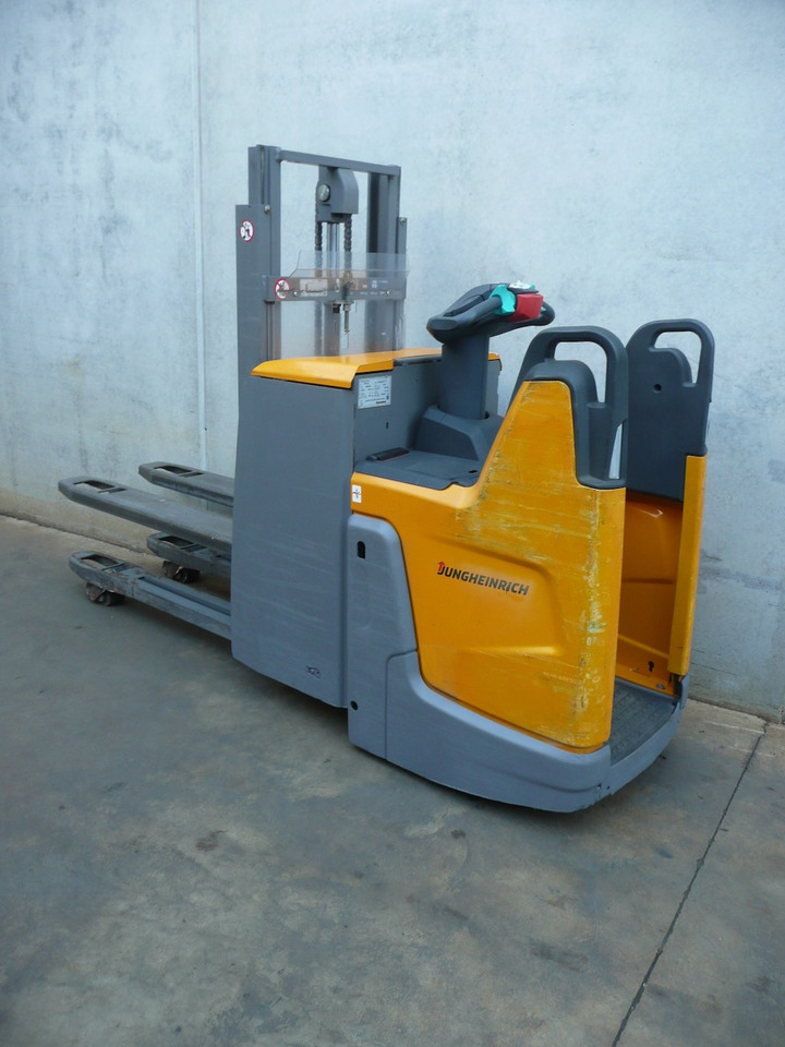Jungheinrich ERD 220 201 ZT - Μηχάνημα στοίβαξης: φωτογραφία 1 Jungheinrich ERD 220 201 ZT - Μηχάνημα στοίβαξης: φωτογραφία 1
