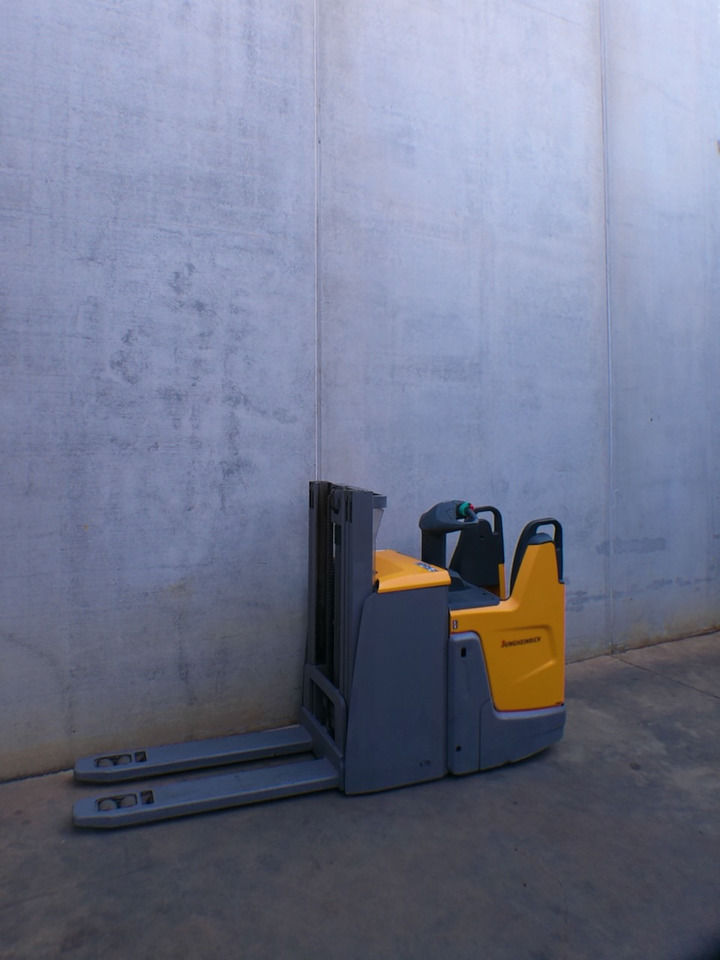 Jungheinrich ERD 220 290 DT - Μηχάνημα στοίβαξης: φωτογραφία 2 Jungheinrich ERD 220 290 DT - Μηχάνημα στοίβαξης: φωτογραφία 2