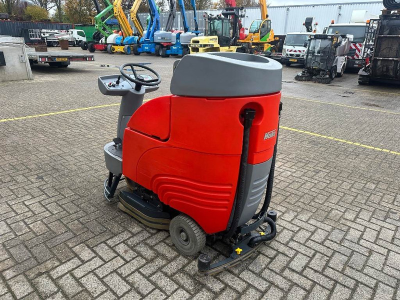 Hako B 750 R SOLD - Σάρωθρο δρόμων: φωτογραφία 4 Hako B 750 R SOLD - Σάρωθρο δρόμων: φωτογραφία 4