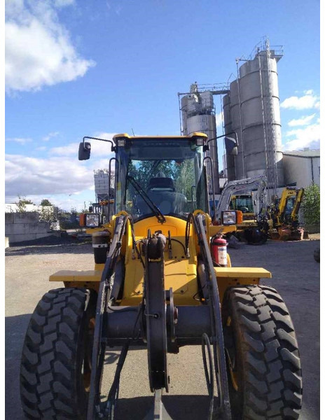 Volvo L 35 G - Ελαστιχοφόρος φορτωτής: φωτογραφία 2 Volvo L 35 G - Ελαστιχοφόρος φορτωτής: φωτογραφία 2