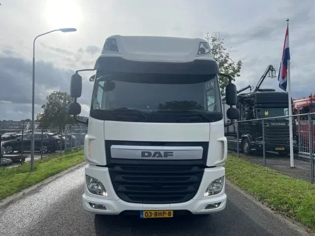DAF CF 400 FT CF 400 Spacecab tractor head Top Condition - Τράκτορας: φωτογραφία 2 DAF CF 400 FT CF 400 Spacecab tractor head Top Condition - Τράκτορας: φωτογραφία 2