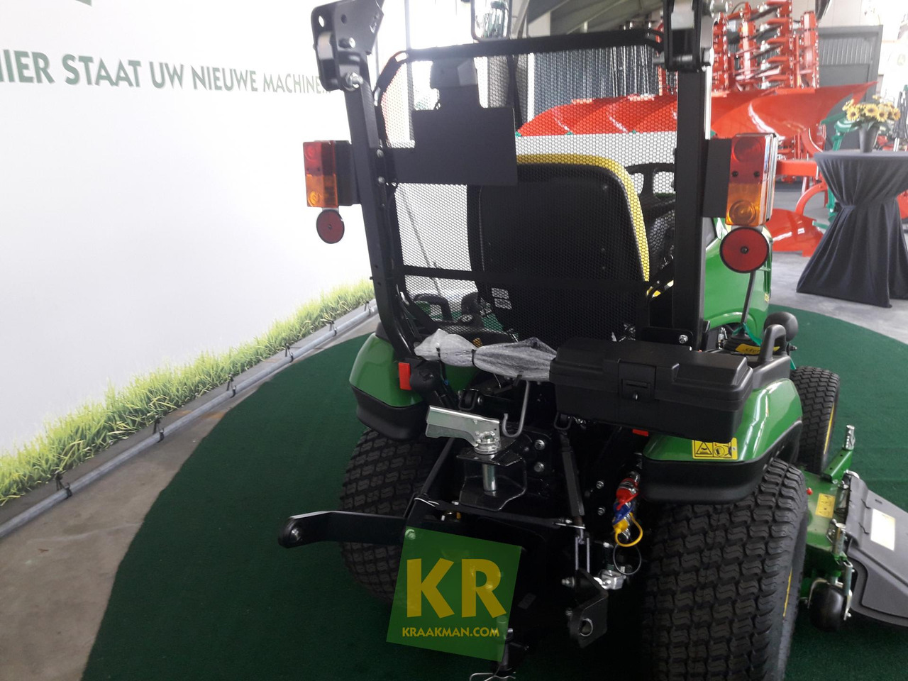 1026R John Deere - Μικρό τρακτέρ: φωτογραφία 5 1026R John Deere - Μικρό τρακτέρ: φωτογραφία 5