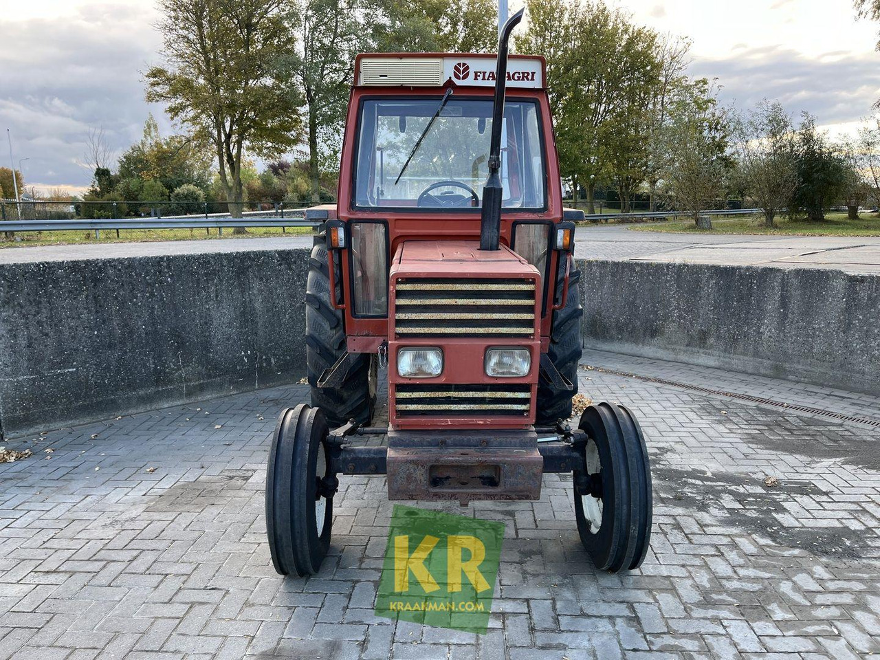 60-90 tractor Fiat - Τρακτέρ: φωτογραφία 2 60-90 tractor Fiat - Τρακτέρ: φωτογραφία 2