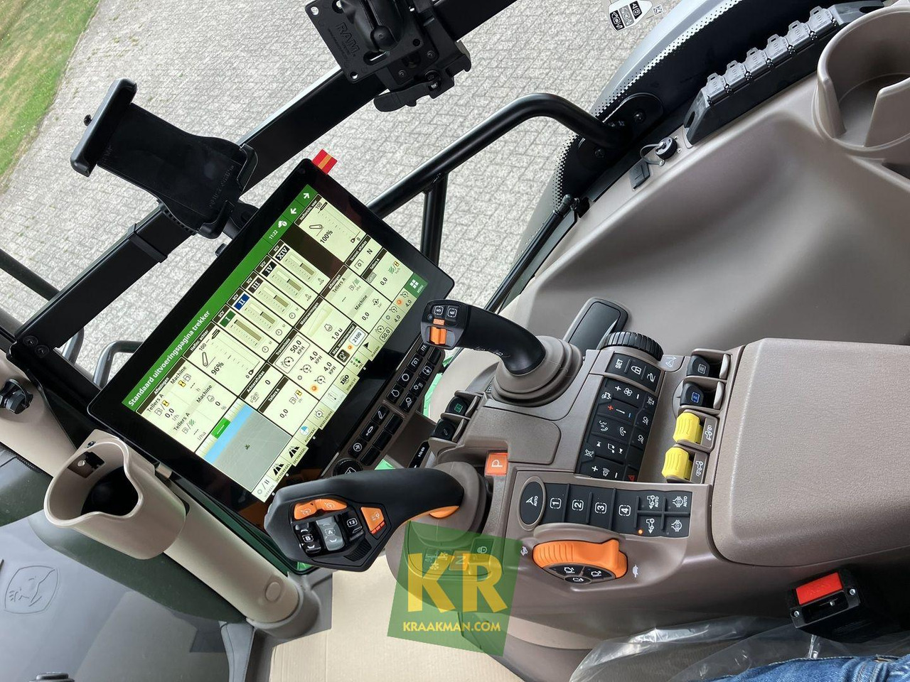 Leasing 6R 230 John Deere  6R 230 John Deere: φωτογραφία 14