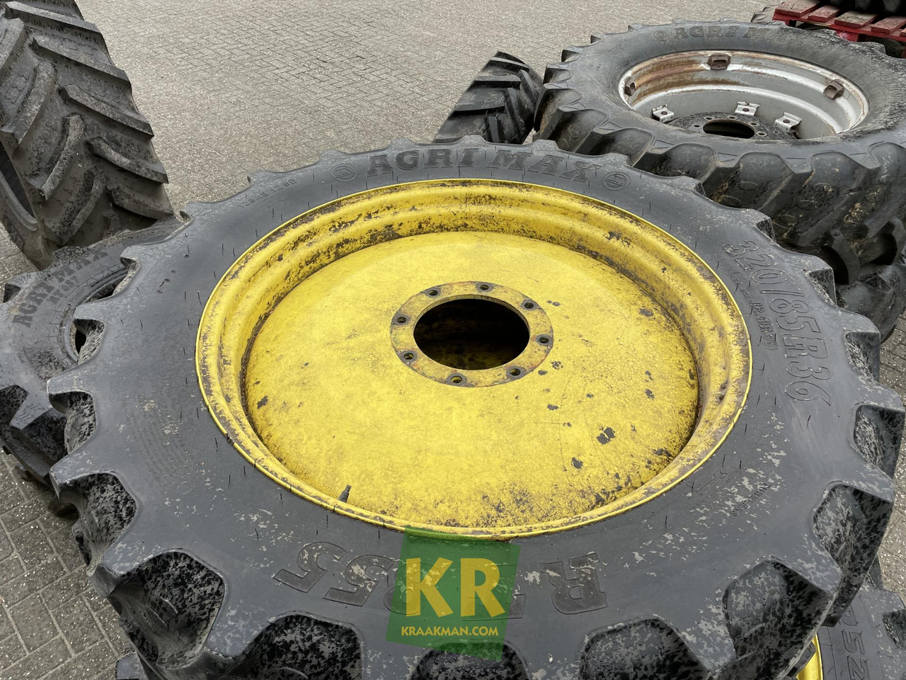 BKT BKT 320/85R36 op velg - Πλήρης τροχός για Γεωργικά μηχανήματα: φωτογραφία 3 BKT BKT 320/85R36 op velg - Πλήρης τροχός για Γεωργικά μηχανήματα: φωτογραφία 3