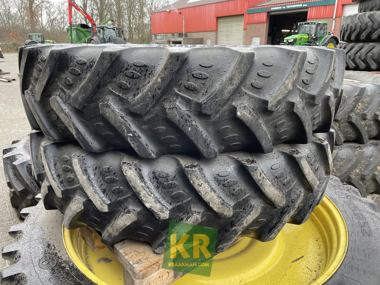 BKT BKT 320/85R36 op velg - Πλήρης τροχός για Γεωργικά μηχανήματα: φωτογραφία 2 BKT BKT 320/85R36 op velg - Πλήρης τροχός για Γεωργικά μηχανήματα: φωτογραφία 2