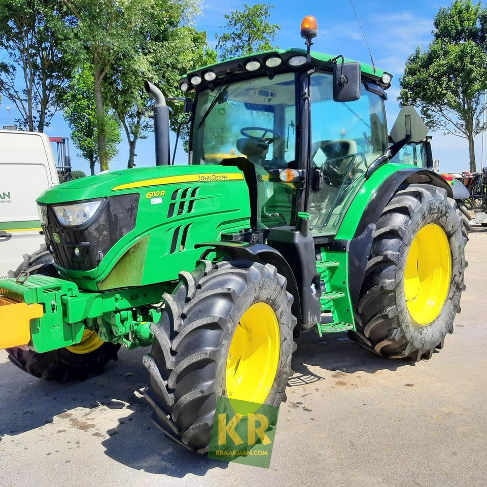John Deere 6110R - Τρακτέρ: φωτογραφία 1 John Deere 6110R - Τρακτέρ: φωτογραφία 1