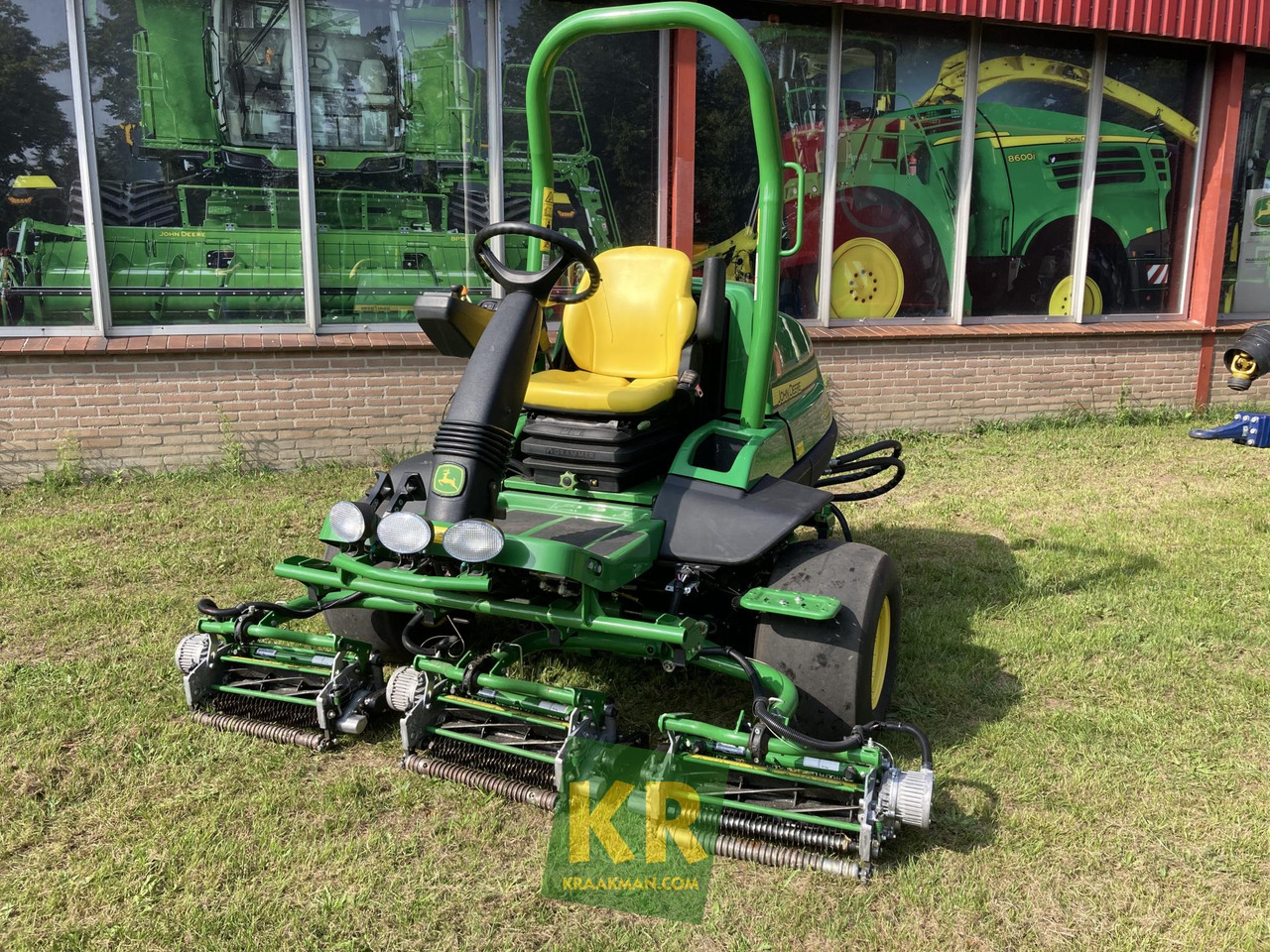 John Deere 8000A E-CUT  - Χλοοκοπτικό: φωτογραφία 3 John Deere 8000A E-CUT  - Χλοοκοπτικό: φωτογραφία 3
