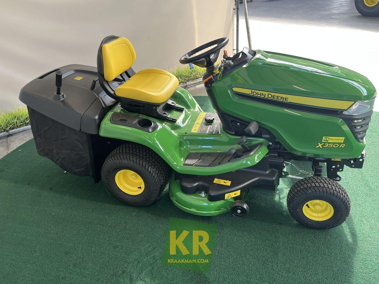 John Deere X350R - Χλοοκοπτικό: φωτογραφία 3 John Deere X350R - Χλοοκοπτικό: φωτογραφία 3