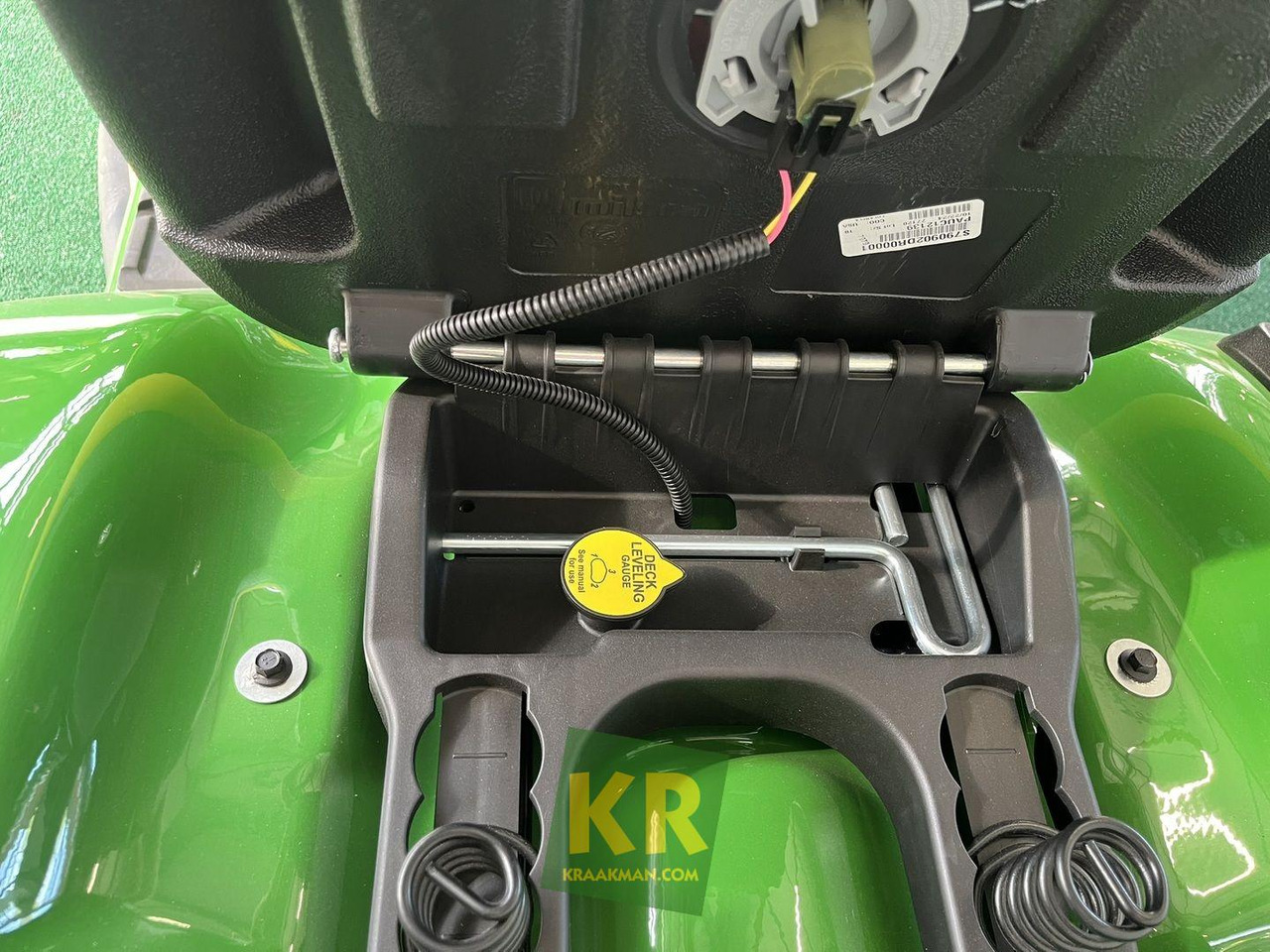John Deere X350R - Χλοοκοπτικό: φωτογραφία 5 John Deere X350R - Χλοοκοπτικό: φωτογραφία 5