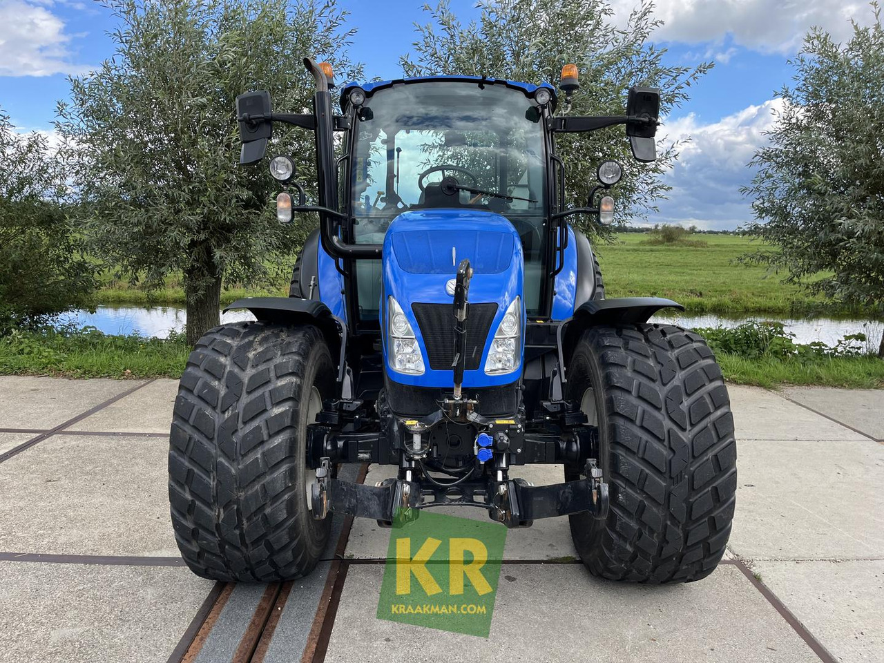 New Holland T5.95 - Τρακτέρ: φωτογραφία 4 New Holland T5.95 - Τρακτέρ: φωτογραφία 4