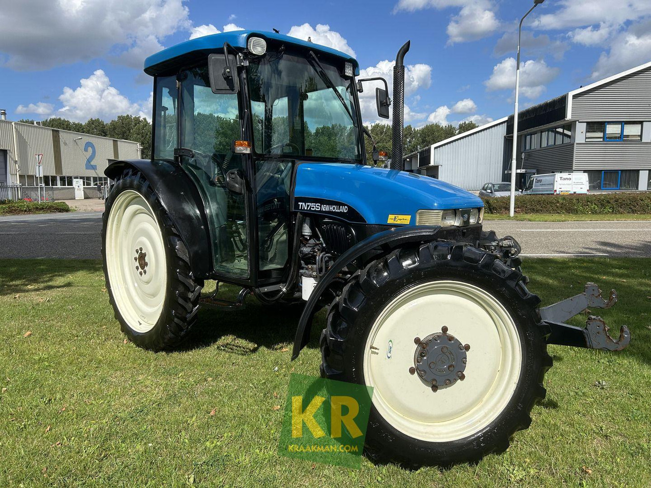 New Holland TN75S - Τρακτέρ: φωτογραφία 1 New Holland TN75S - Τρακτέρ: φωτογραφία 1