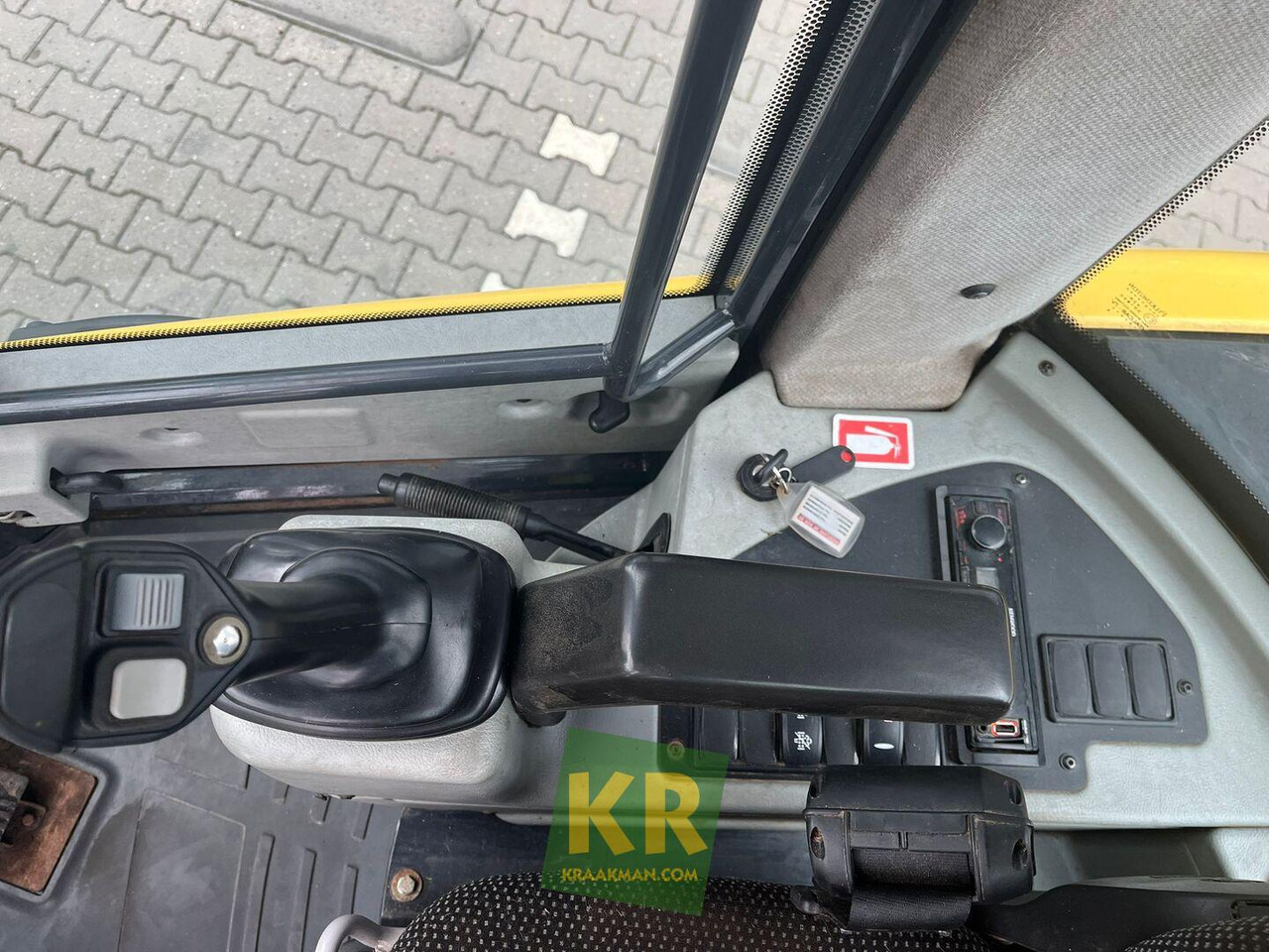 V100 shovel Yanmar - Ελαστιχοφόρος φορτωτής: φωτογραφία 3 V100 shovel Yanmar - Ελαστιχοφόρος φορτωτής: φωτογραφία 3