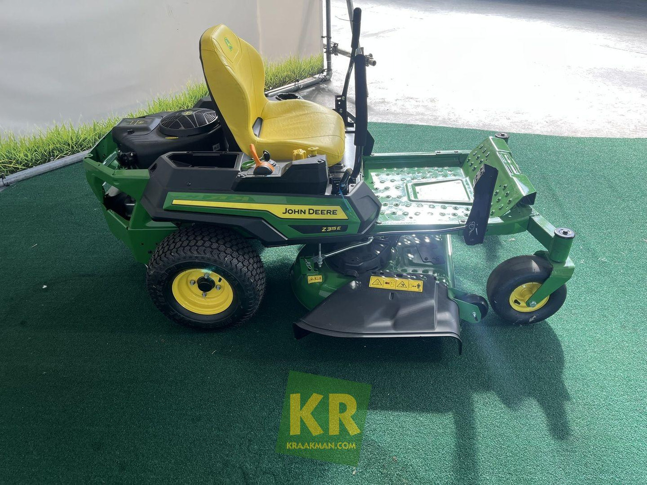 Z315E Zeroturn maaier John Deere - Χλοοκοπτικό: φωτογραφία 4 Z315E Zeroturn maaier John Deere - Χλοοκοπτικό: φωτογραφία 4