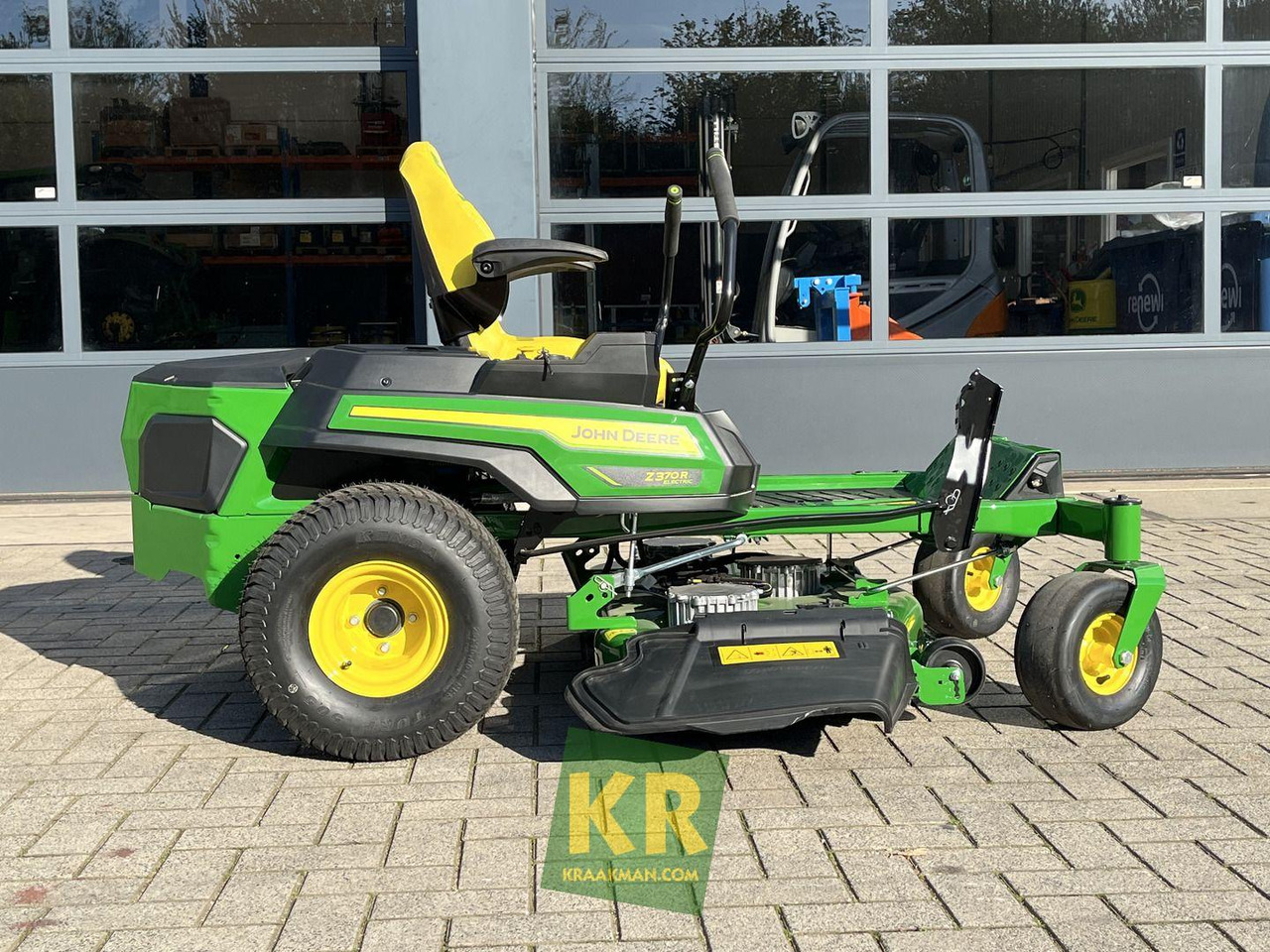 Z370R ELECTRIC John Deere - Χλοοκοπτικό: φωτογραφία 2 Z370R ELECTRIC John Deere - Χλοοκοπτικό: φωτογραφία 2