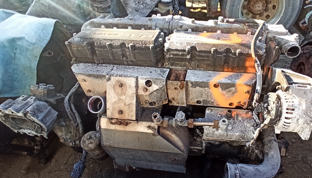 DAF 2 x CF 75 310 PE228 C - Κινητήρας και ανταλλακτικά για Φορτηγό: φωτογραφία 2 DAF 2 x CF 75 310 PE228 C - Κινητήρας και ανταλλακτικά για Φορτηγό: φωτογραφία 2