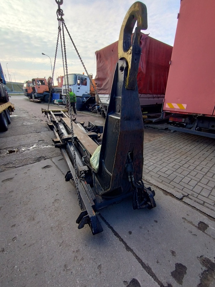 MULTILIFT LHT 260 61 20T 7M - Συστήματοςα γάντζων φόρτωσης/ Καδοφόρος φορτωτής: φωτογραφία 3 MULTILIFT LHT 260 61 20T 7M - Συστήματοςα γάντζων φόρτωσης/ Καδοφόρος φορτωτής: φωτογραφία 3