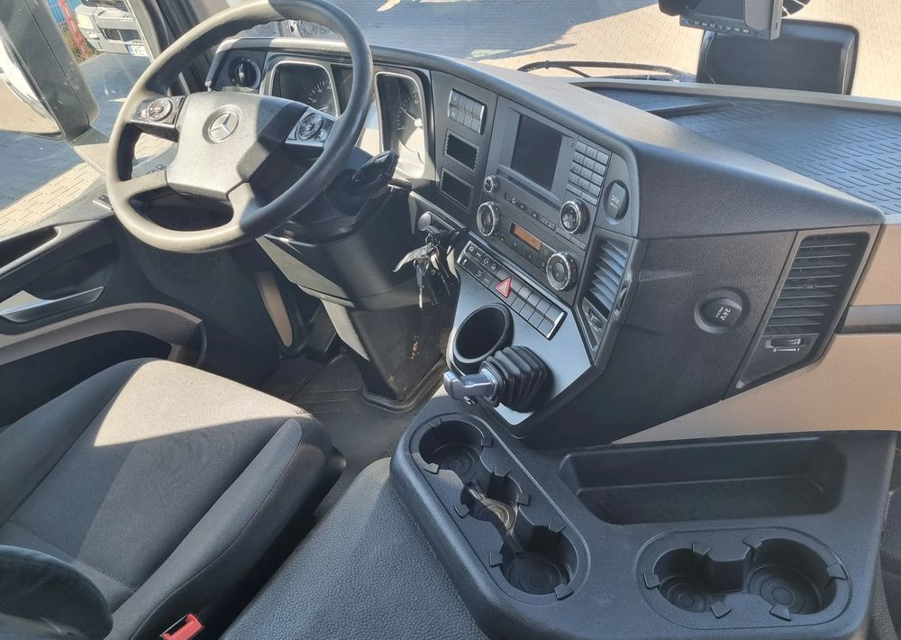 Mercedes-Benz Actros 1836 - Φορτηγό μουσαμάς: φωτογραφία 5 Mercedes-Benz Actros 1836 - Φορτηγό μουσαμάς: φωτογραφία 5
