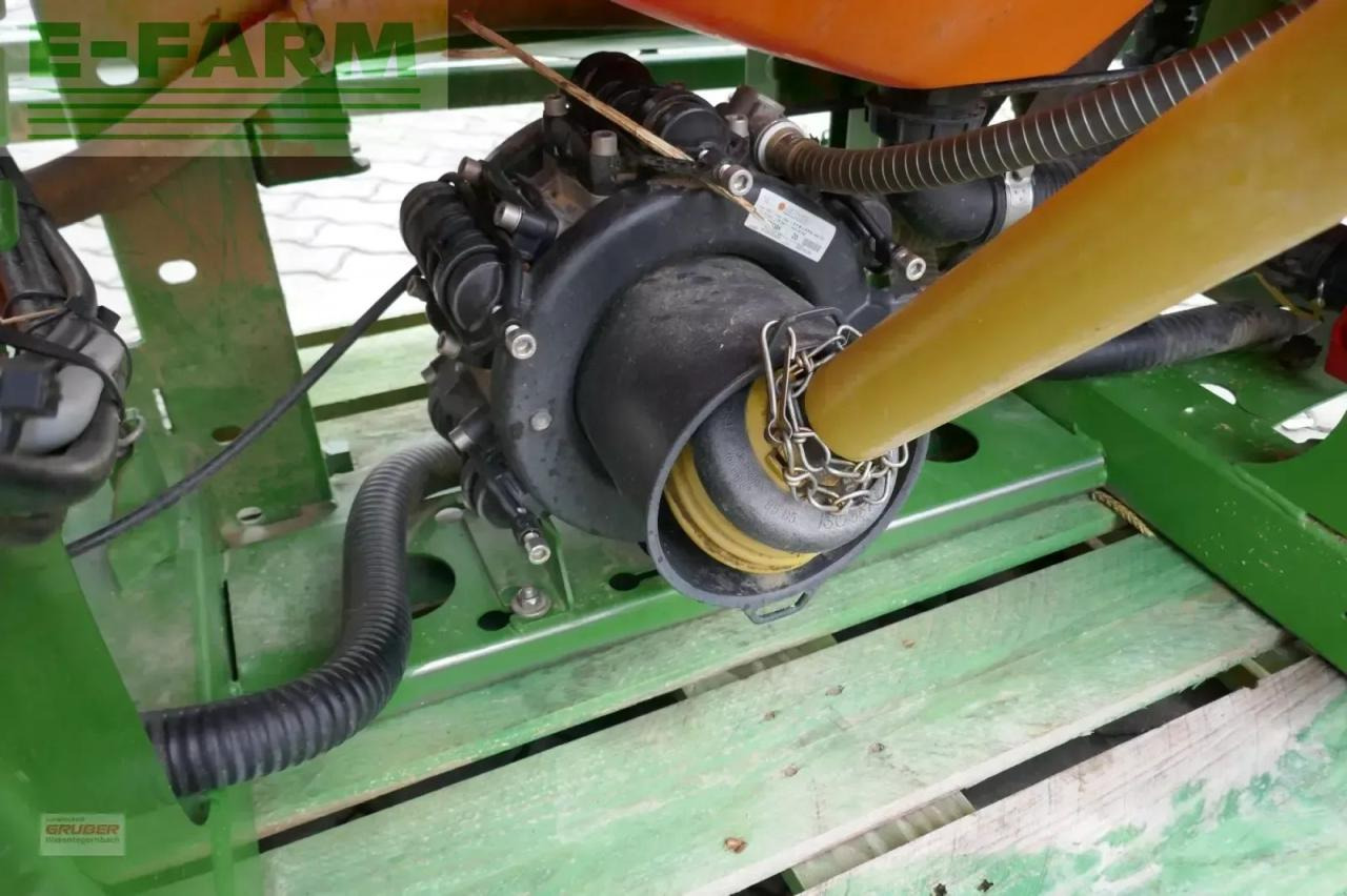 Amazone uf 1201 - Συρόμενο ψεκαστικό: φωτογραφία 4 Amazone uf 1201 - Συρόμενο ψεκαστικό: φωτογραφία 4