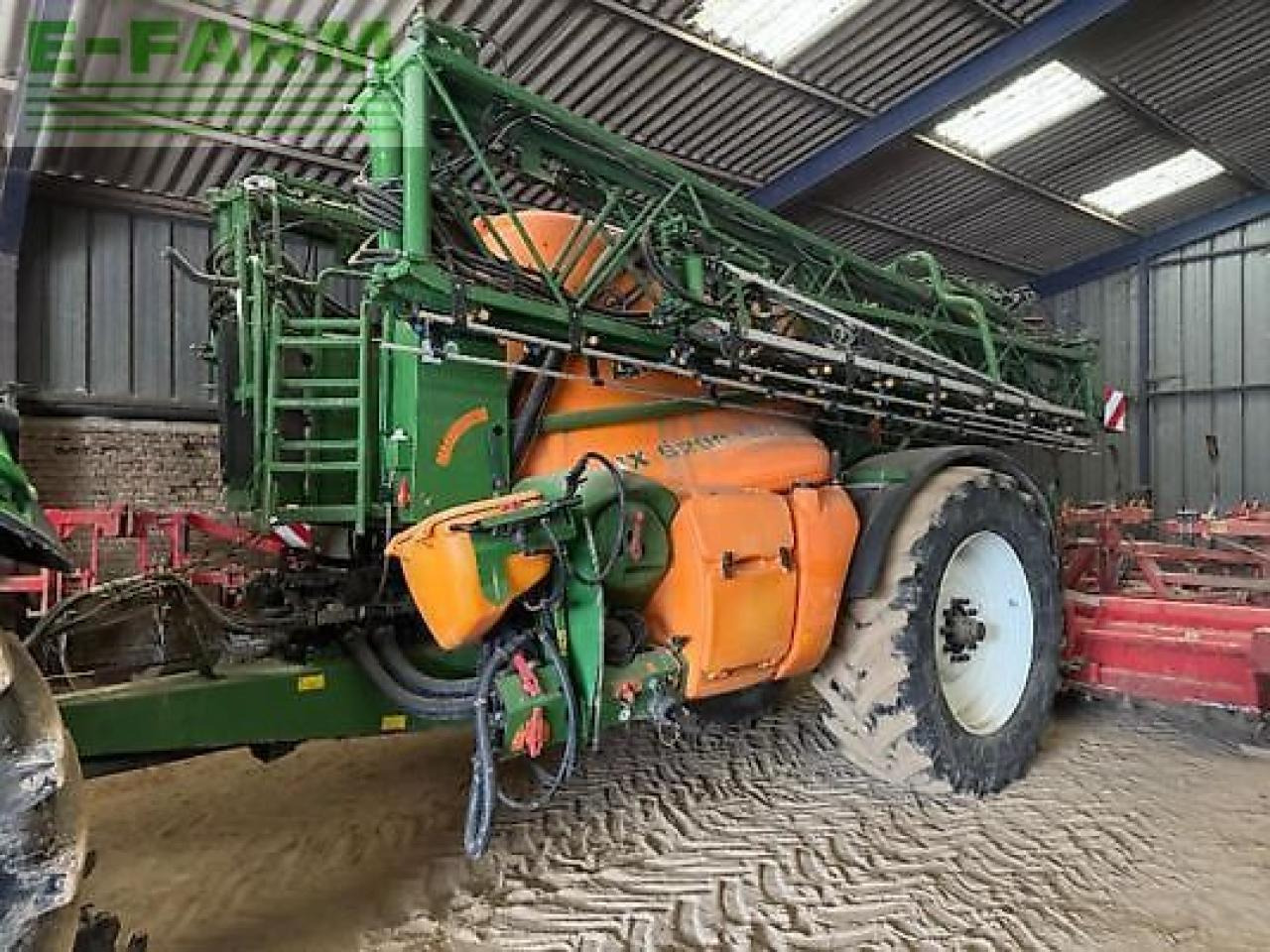 Amazone ux5200 - Συρόμενο ψεκαστικό: φωτογραφία 1 Amazone ux5200 - Συρόμενο ψεκαστικό: φωτογραφία 1