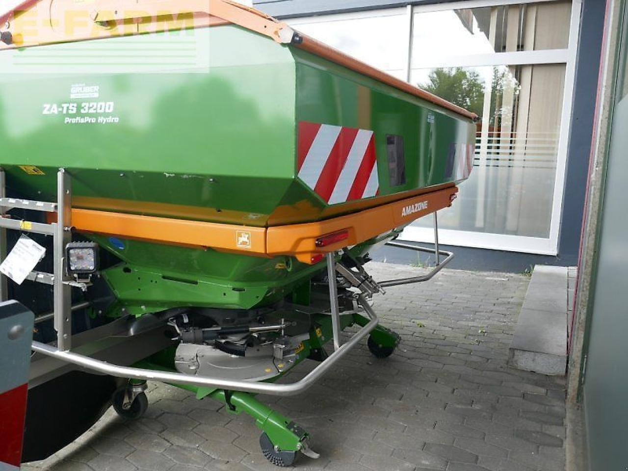 Amazone za-ts profis hydro 3200 - abgelagert top ausstattung! - Λιπασματοδιανομέας: φωτογραφία 4 Amazone za-ts profis hydro 3200 - abgelagert top ausstattung! - Λιπασματοδιανομέας: φωτογραφία 4