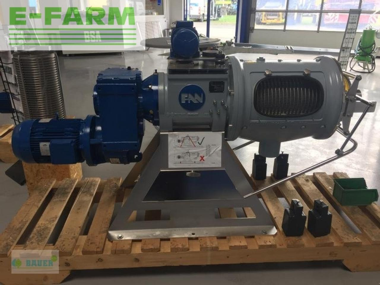 Bauer fan 1.2-520 - Μηχανηματα λιπάσματα: φωτογραφία 1 Bauer fan 1.2-520 - Μηχανηματα λιπάσματα: φωτογραφία 1