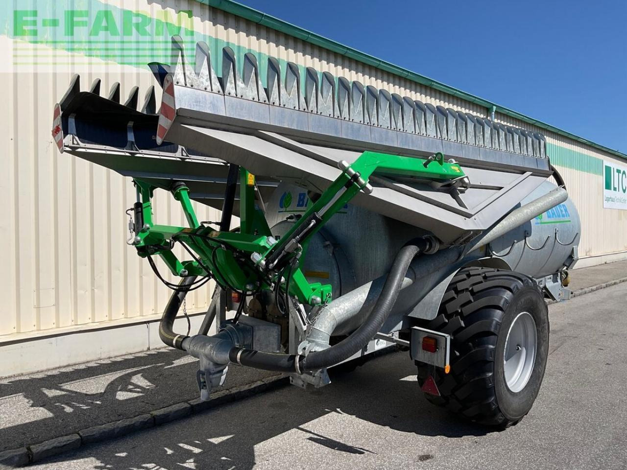 Bauer v 81 mit schleppfix sfa 9 - Κοπροδιανομέας υγρής κοπριάς: φωτογραφία 4 Bauer v 81 mit schleppfix sfa 9 - Κοπροδιανομέας υγρής κοπριάς: φωτογραφία 4