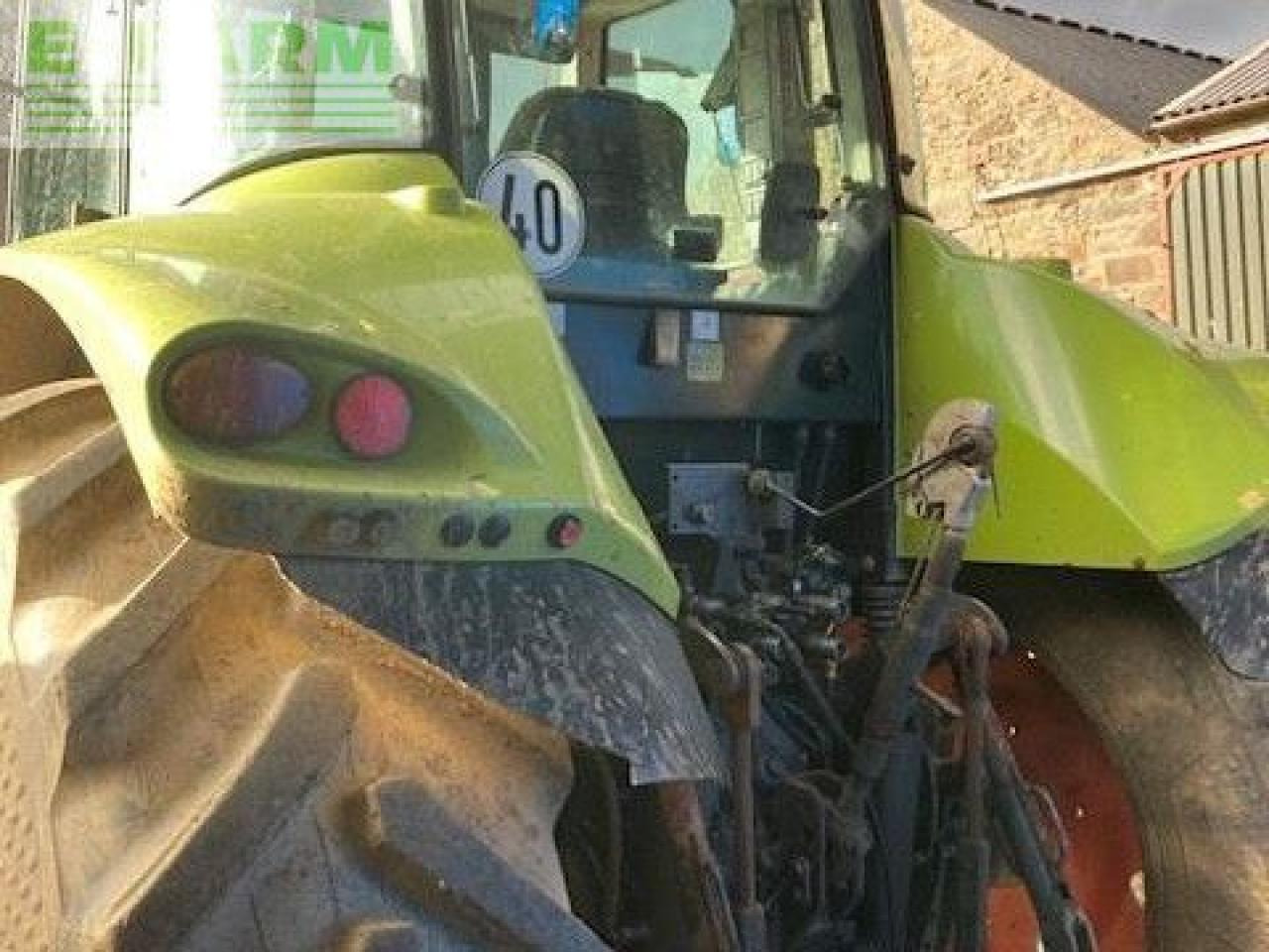 CLAAS ARION 620 - Τρακτέρ: φωτογραφία 4 CLAAS ARION 620 - Τρακτέρ: φωτογραφία 4