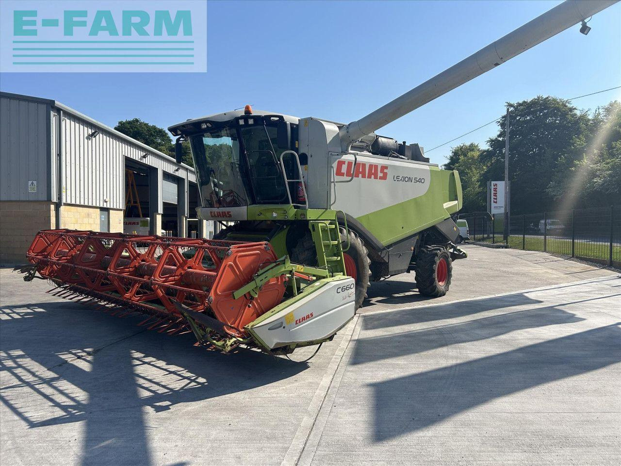 CLAAS LEXION 540 - Θεριζοαλωνιστική μηχανή: φωτογραφία 2 CLAAS LEXION 540 - Θεριζοαλωνιστική μηχανή: φωτογραφία 2
