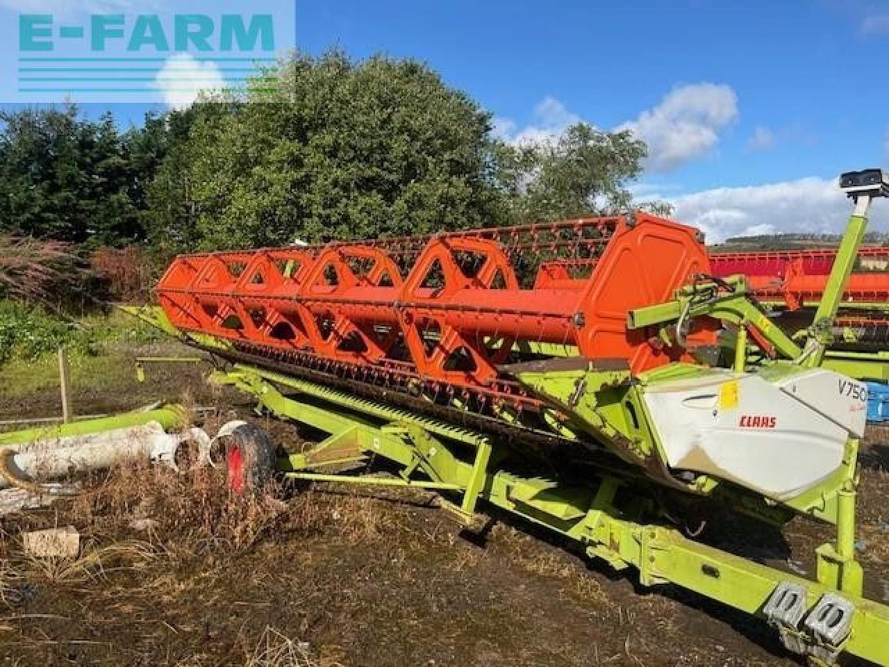 CLAAS LEXION 570 TT - Θεριζοαλωνιστική μηχανή: φωτογραφία 2 CLAAS LEXION 570 TT - Θεριζοαλωνιστική μηχανή: φωτογραφία 2