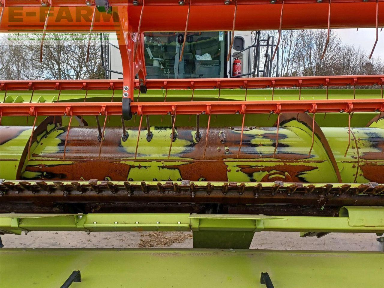 CLAAS LEXION 7500 TT - Θεριζοαλωνιστική μηχανή: φωτογραφία 4 CLAAS LEXION 7500 TT - Θεριζοαλωνιστική μηχανή: φωτογραφία 4