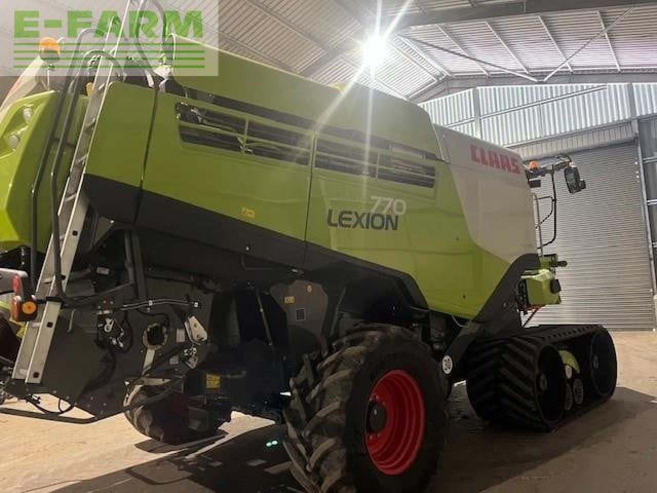 CLAAS LEXION 770 TT - Θεριζοαλωνιστική μηχανή: φωτογραφία 3 CLAAS LEXION 770 TT - Θεριζοαλωνιστική μηχανή: φωτογραφία 3