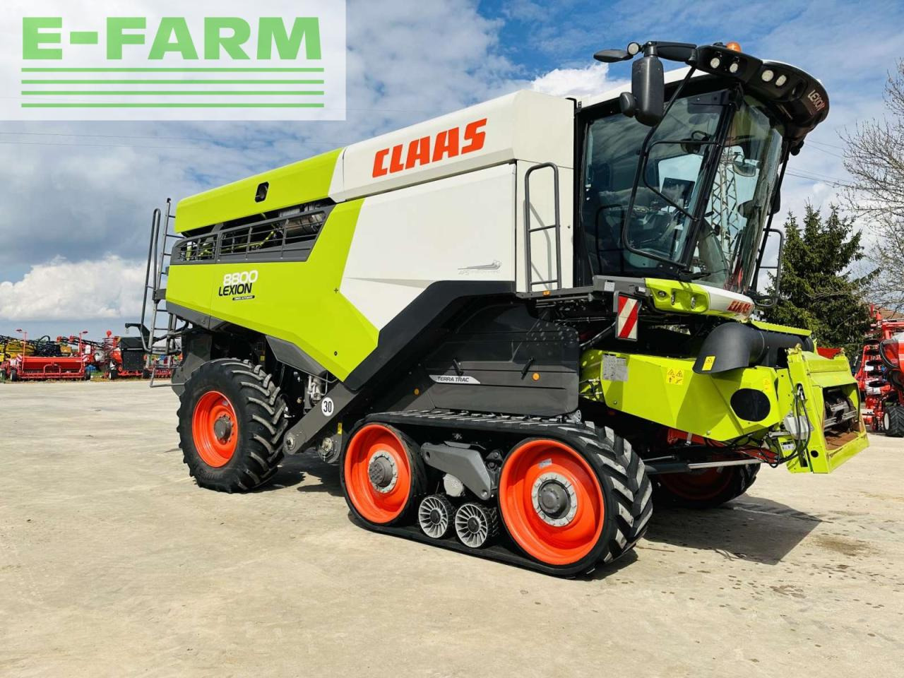 Θεριζοαλωνιστική μηχανή CLAAS LEXION 8800 TT E5: φωτογραφία 7 Θεριζοαλωνιστική μηχανή CLAAS LEXION 8800 TT E5: φωτογραφία 7