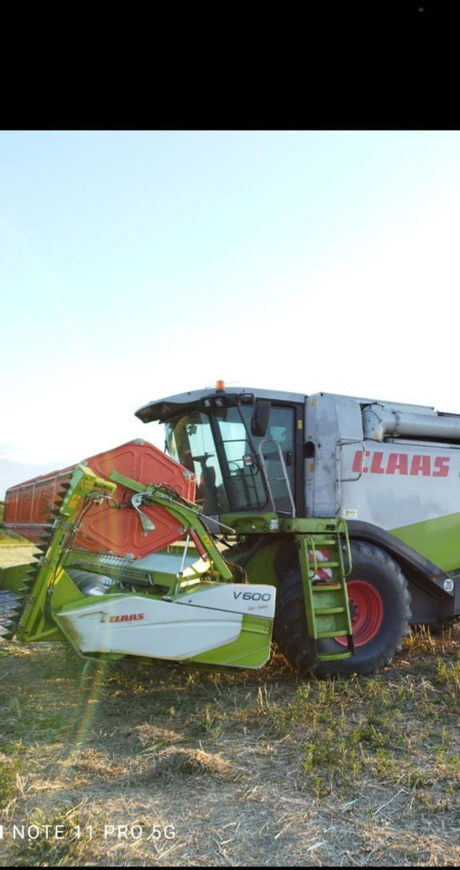 CLAAS Lexion 540 - Θεριζοαλωνιστική μηχανή: φωτογραφία 2 CLAAS Lexion 540 - Θεριζοαλωνιστική μηχανή: φωτογραφία 2