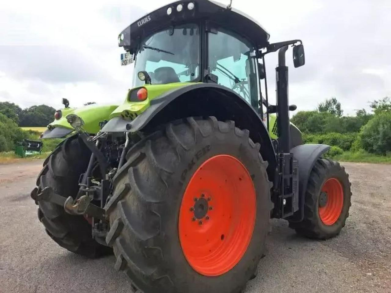 CLAAS axion 800 - Τρακτέρ: φωτογραφία 4 CLAAS axion 800 - Τρακτέρ: φωτογραφία 4