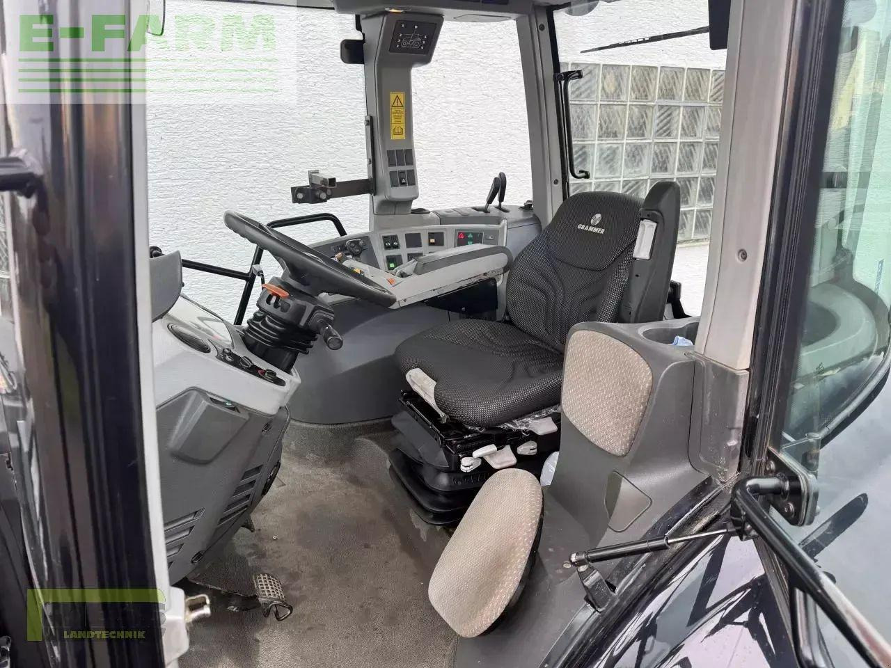 CLAAS axion 810 cmatic cebis black edition CMATIC CEBIS - Τρακτέρ: φωτογραφία 4 CLAAS axion 810 cmatic cebis black edition CMATIC CEBIS - Τρακτέρ: φωτογραφία 4