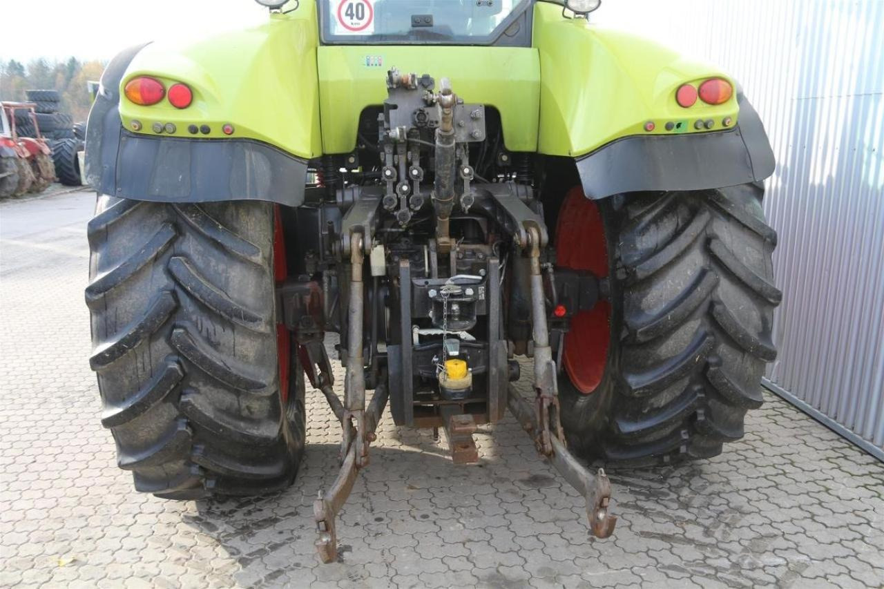 CLAAS axion 820 - Τρακτέρ: φωτογραφία 4 CLAAS axion 820 - Τρακτέρ: φωτογραφία 4