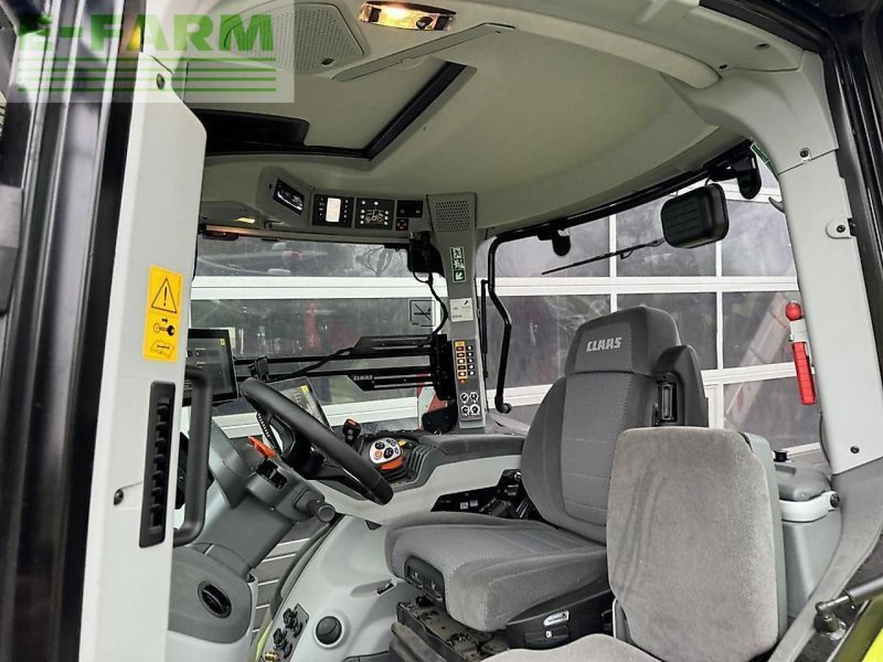 CLAAS axion 870 cmatic focus cebis fcr CMATIC CEBIS - Τρακτέρ: φωτογραφία 4 CLAAS axion 870 cmatic focus cebis fcr CMATIC CEBIS - Τρακτέρ: φωτογραφία 4