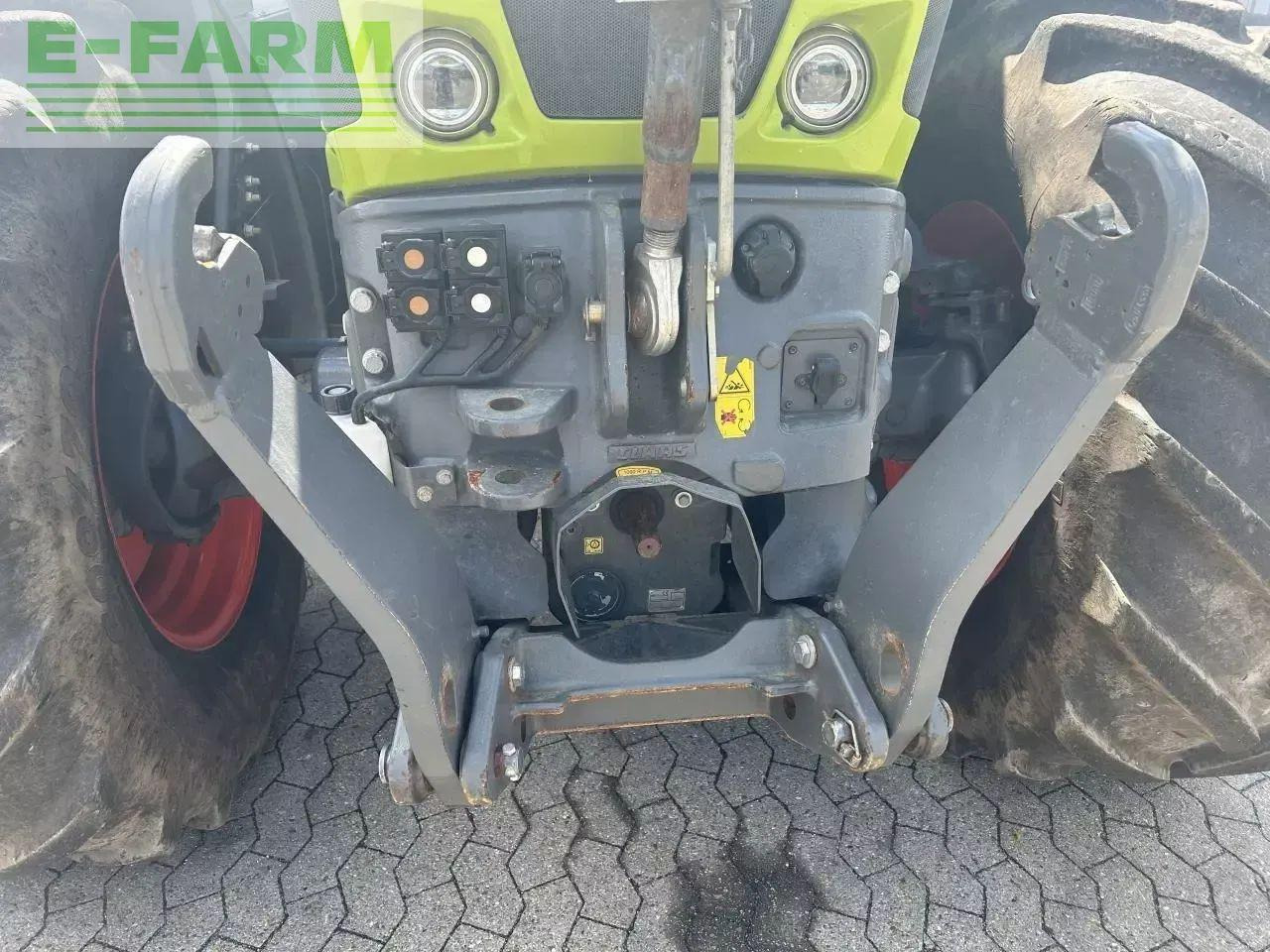 CLAAS axion 870 - Τρακτέρ: φωτογραφία 4 CLAAS axion 870 - Τρακτέρ: φωτογραφία 4