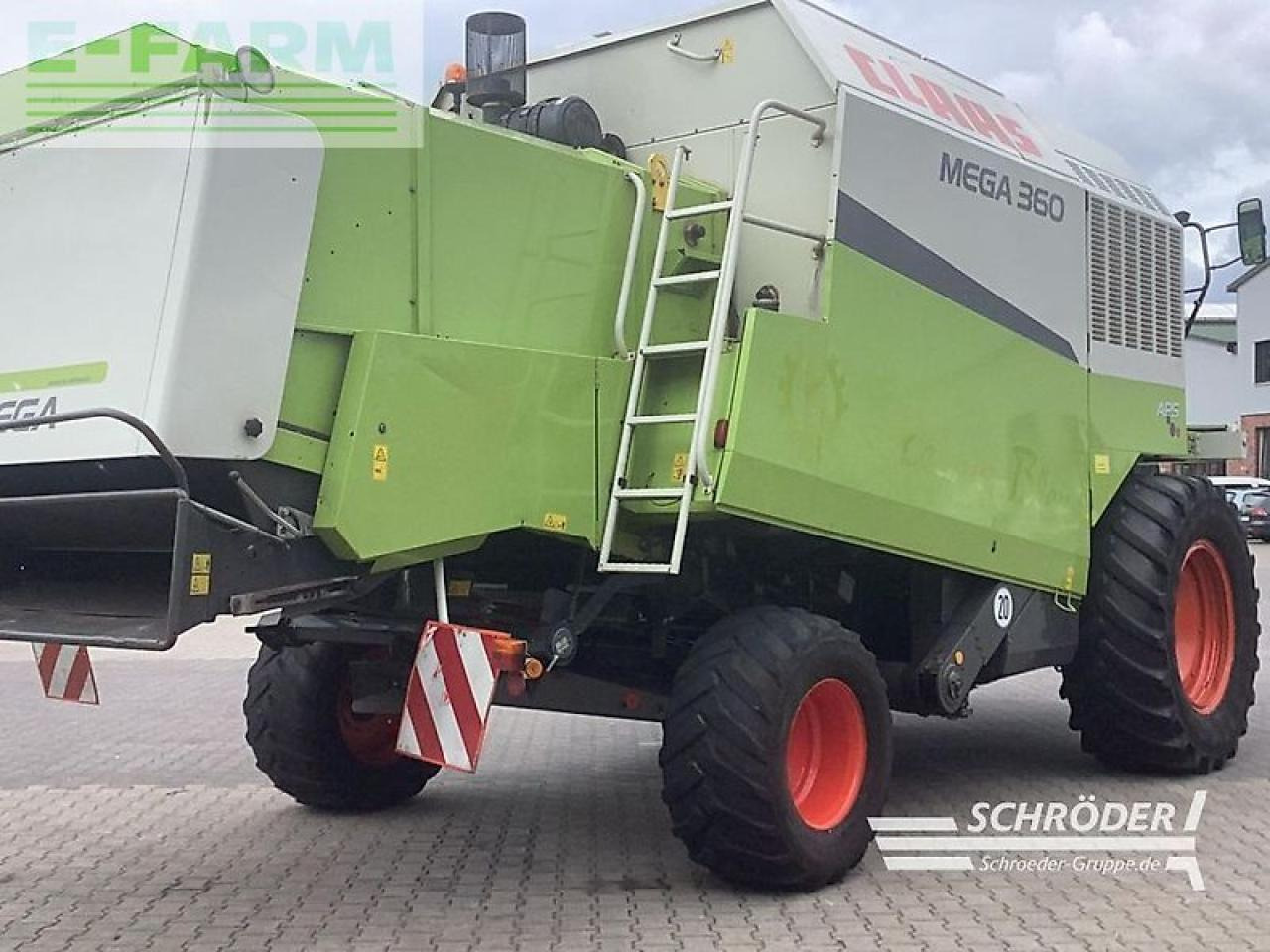 CLAAS dominator 360 mega + c 600 schneidwerk - Θεριζοαλωνιστική μηχανή: φωτογραφία 4 CLAAS dominator 360 mega + c 600 schneidwerk - Θεριζοαλωνιστική μηχανή: φωτογραφία 4