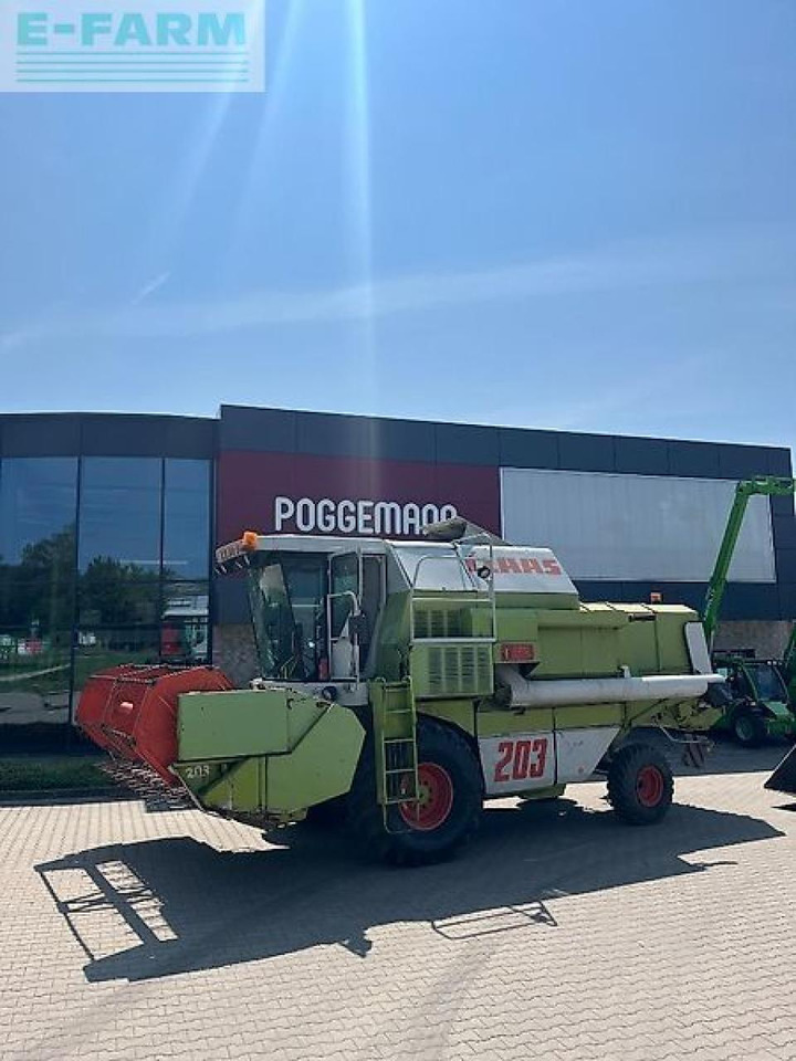 CLAAS dominator 88 - Θεριζοαλωνιστική μηχανή: φωτογραφία 1 CLAAS dominator 88 - Θεριζοαλωνιστική μηχανή: φωτογραφία 1