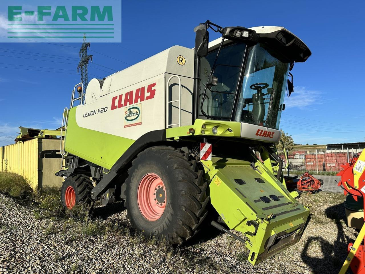 CLAAS lexion 520 - Θεριζοαλωνιστική μηχανή: φωτογραφία 1 CLAAS lexion 520 - Θεριζοαλωνιστική μηχανή: φωτογραφία 1