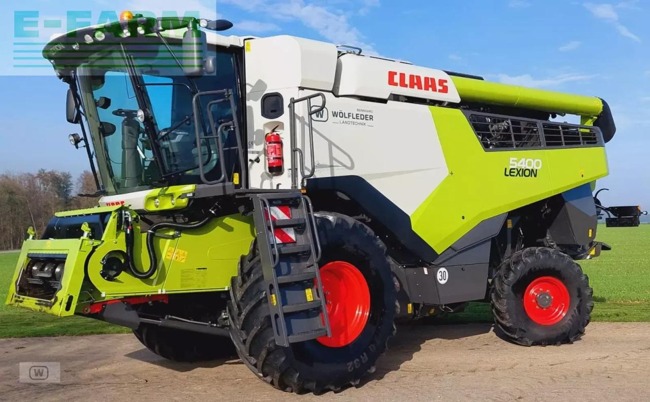 CLAAS lexion 5400 - Θεριζοαλωνιστική μηχανή: φωτογραφία 1 CLAAS lexion 5400 - Θεριζοαλωνιστική μηχανή: φωτογραφία 1